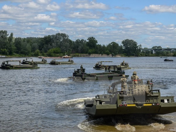 Moskva chỉ trích NATO tô vẽ Nga 