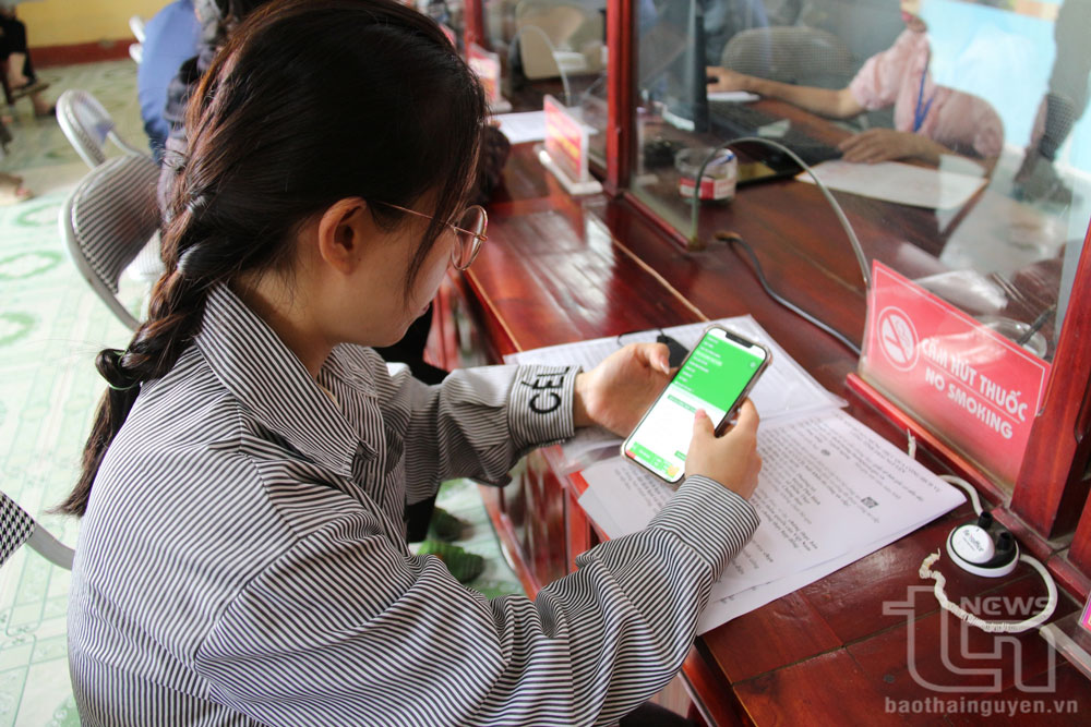 Phú Bình: Tỷ lệ hồ sơ giải quyết trực tuyến đạt gần 97%