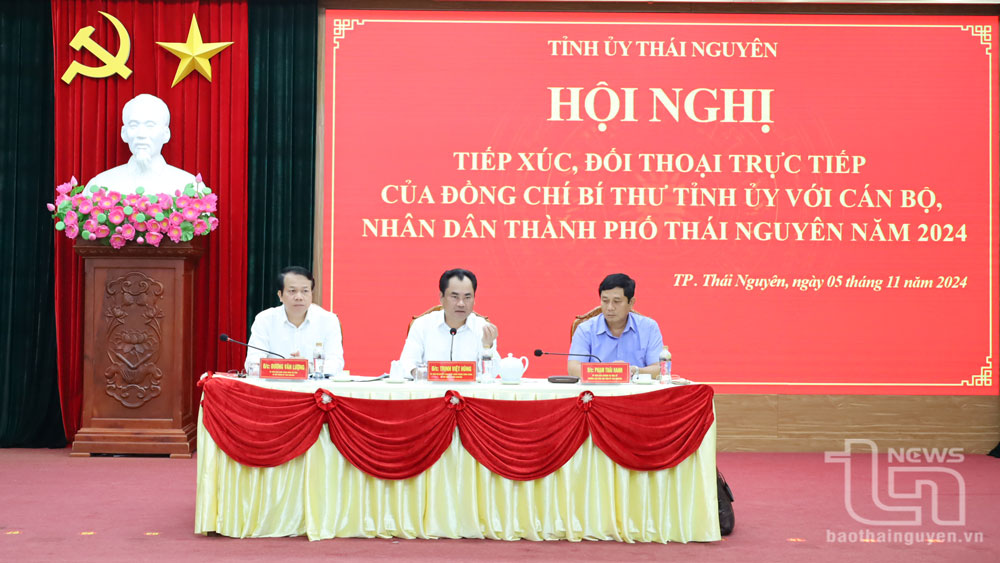 Bí thư Tỉnh ủy đối thoại với cán bộ, nhân dân TP. Thái Nguyên