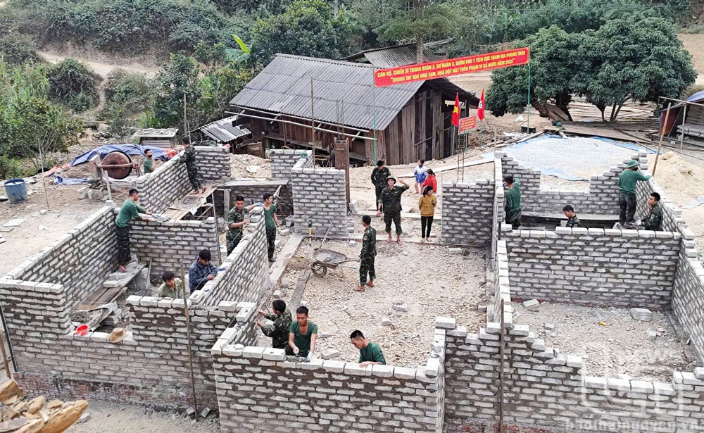 Gấp rút xóa nhà tạm để bà con vùng cao đón Tết