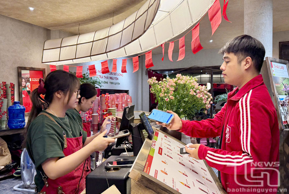 Tạo thói quen thanh toán không dùng tiền mặt