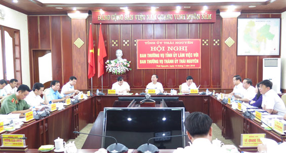 Quan tâm đặc biệt đến các vấn đề an sinh xã hội