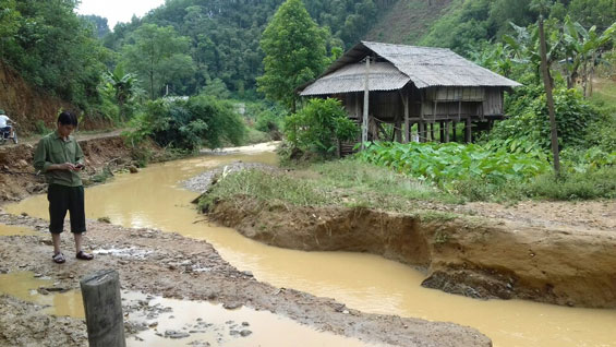 Nỗi lo trong mùa mưa bão