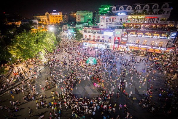 Đề xuất đưa thêm 9 tuyến phố vào không gian đi bộ ở Hà Nội
