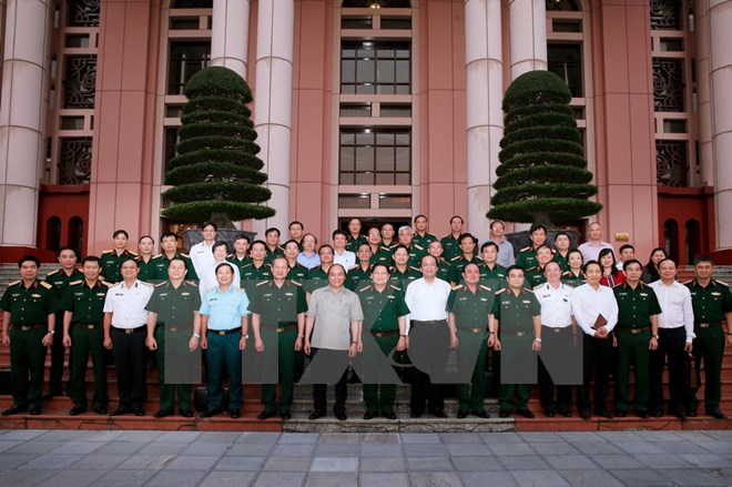 Thủ tướng Nguyễn Xuân Phúc làm việc với lãnh đạo Bộ Quốc phòng