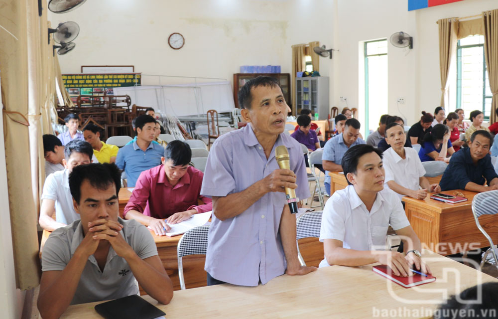 Các đại biểu HĐND tỉnh lắng nghe, tiếp thu nhiều kiến nghị của cử tri