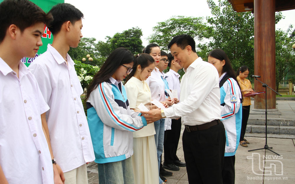 Đảng bộ TP. Thái Nguyên: Linh hoạt, chủ động “gieo hạt giống đỏ”