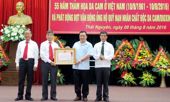 Phát động ủng hộ Quỹ Nạn nhân chất độc da cam/đi-ô-xin
