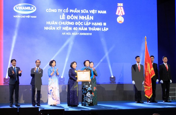 Vinamilk kỷ niệm 40 năm ra đời, nhận huân chương Độc lập