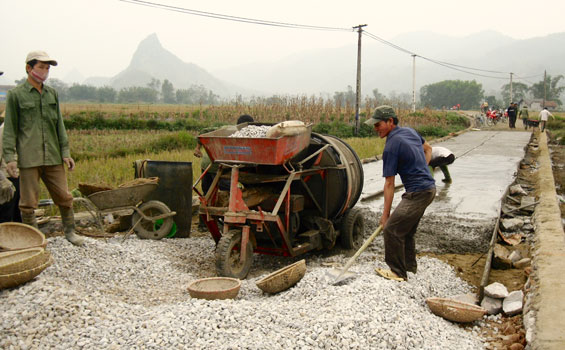 Vượt qua lệ làng