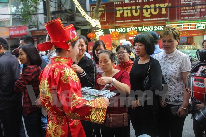 Mở cửa đầu tuần mới, vàng SJC đồng loạt giảm giá dưới 34 triệu đồng