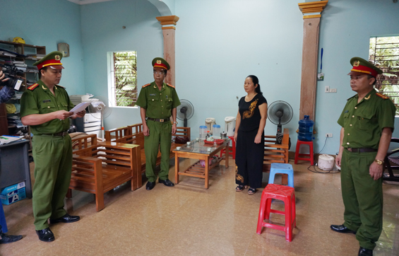 Bắt tạm giam đối tượng mua, bán trái phép hóa đơn 