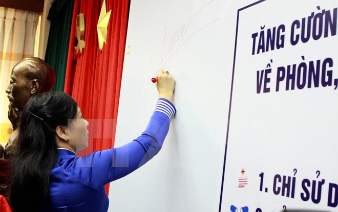 Bộ Y tế phát động ký cam kết dùng kháng sinh có trách nhiệm