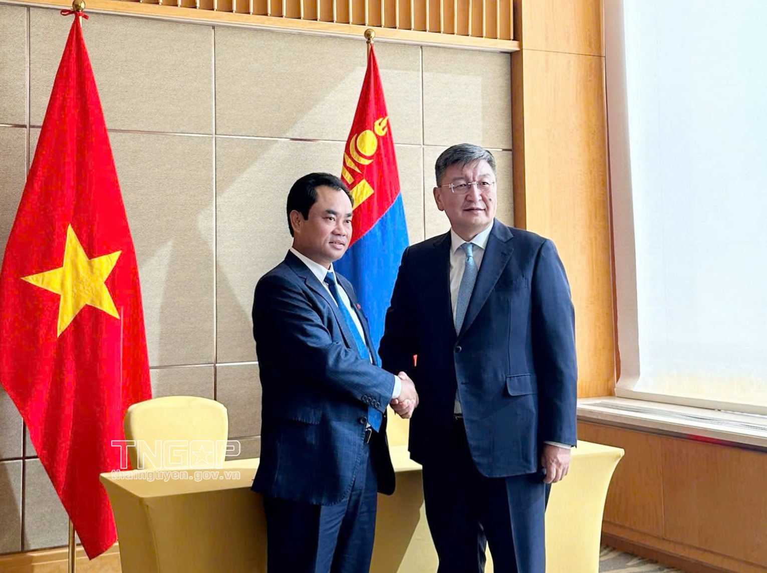 Tổng thư ký Đảng Nhân dân Mông Cổ tiếp và trao đổi cơ hội hợp tác với lãnh đạo tỉnh Thái Nguyên