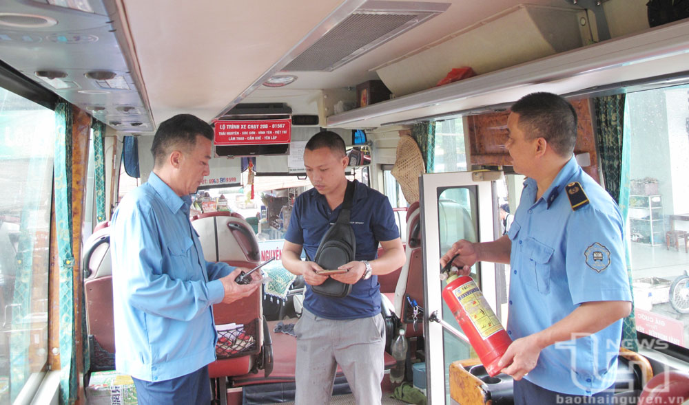 Sẵn sàng bảo đảm an toàn giao thông dịp Tết, mùa lễ hội