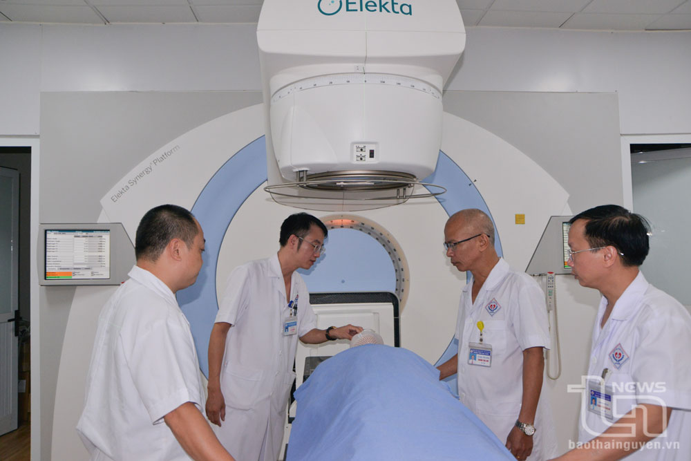 Ứng dụng máy xạ trị gia tốc tại Thái Nguyên: Bệnh nhân giảm chi phí, tuyến trên giảm áp lực