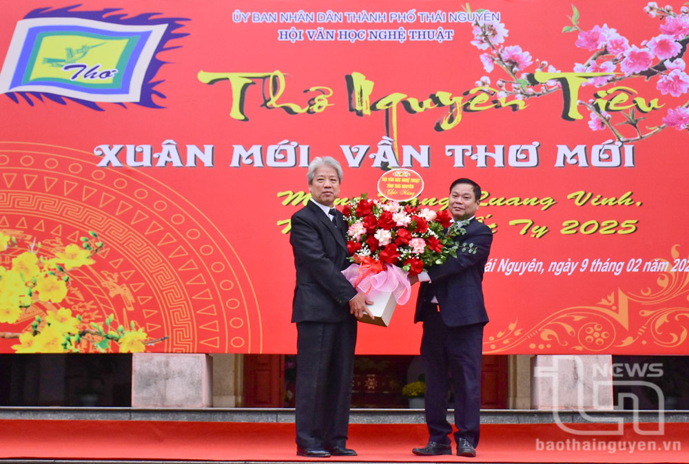 Ngày thơ Nguyên tiêu 2025: Xuân mới, vần thơ mới