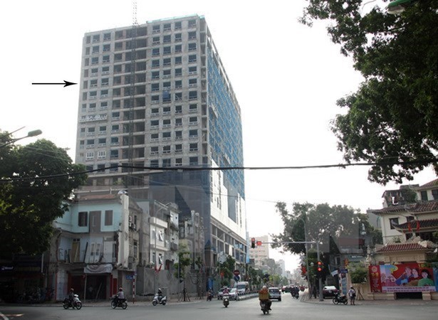 Chủ đầu tư dự án 8B Lê Trực nộp phương án phá dỡ phần sai phạm