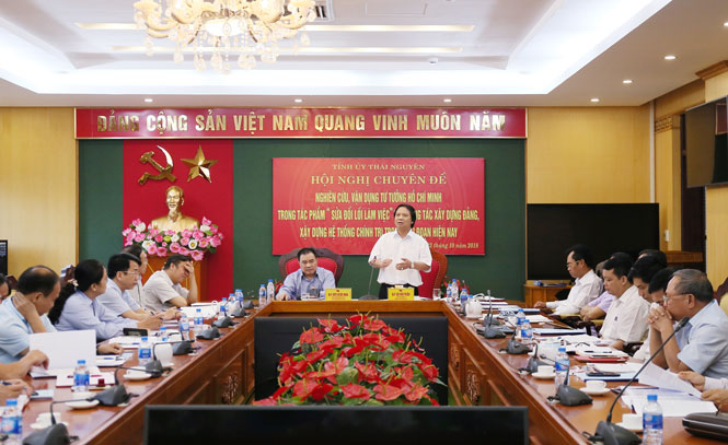 Làm rõ giá trị lý luận, thực tiễn và việc vận dụng tác phẩm “Sửa đổi lối làm việc” 