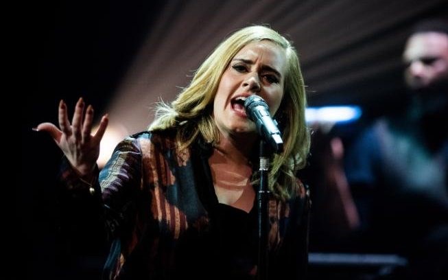 Album “25” của nữ ca sỹ Adele tiếp tục đạt kỷ lục mới tại Mỹ