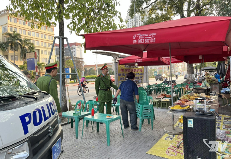 Tăng cường giữ gìn trật tự đô thị