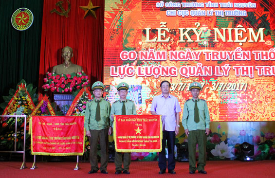 Chi cục QLTT: Kỷ niệm 60 năm Ngày truyền thống
