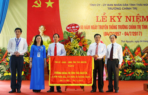 Trường Chính trị tỉnh kỷ niệm 60 năm ngày truyền thống