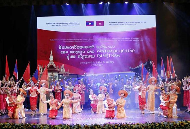 Khai mạc sự kiện Những ngày văn hóa du lịch Việt Nam tại Lào