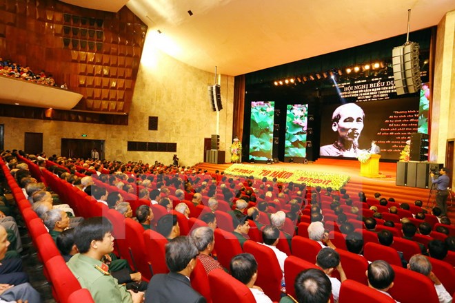 Thủ tướng: Thực hiện đồng bộ nhiệm vụ, giải pháp chăm lo người có công