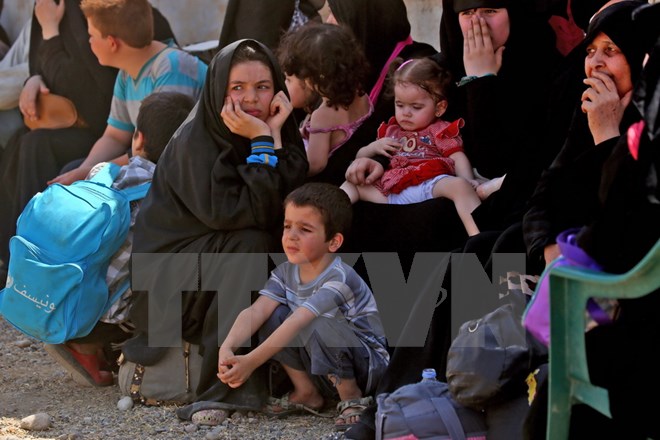 Hàng trăm dân thường tại Syria được giải cứu từ tay IS ở Raqqa