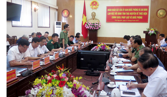 Khảo sát về thực hiện chính sách, pháp luật về quốc phòng 