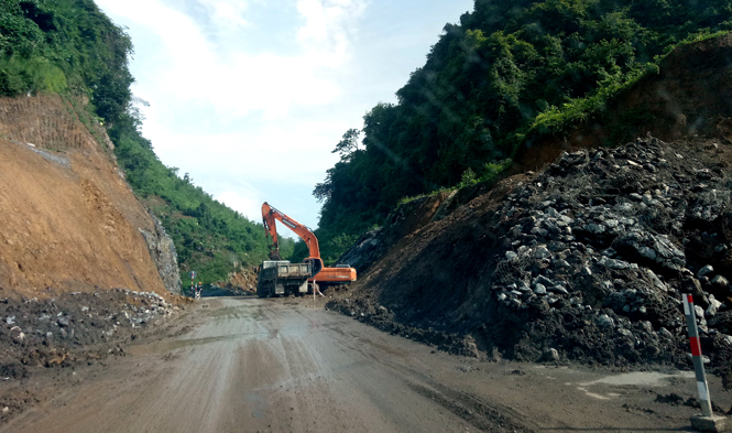 Quốc lộ 3 Thái Nguyên - Chợ Mới xuống cấp: Do khảo sát thiết kế không đánh giá chính xác địa chất bên trong 