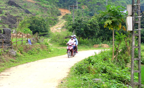 Mang nghĩa tình đến với bản người Mông (Kỳ III)