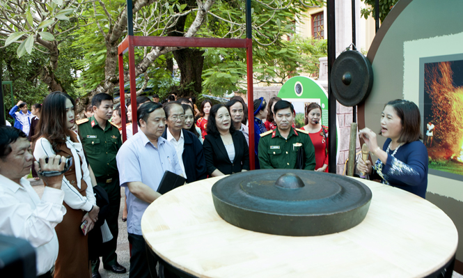 Trưng bày, trải nghiệm 