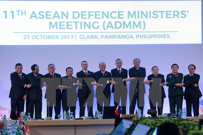 ADMM-11 ra Tuyên bố “Chung tay để thay đổi, hội nhập cùng thế giới