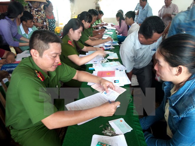 Cắt giảm số lượng giấy tờ tùy thân, tạo thuận lợi cho người dân