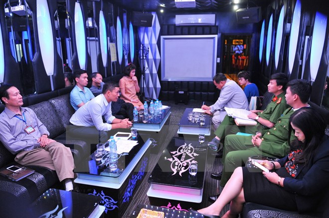 Ngăn chặn những nguy cơ tiềm ẩn trong kinh doanh dịch vụ karaoke