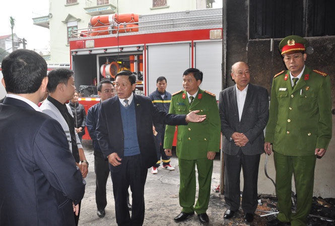 Thăm hỏi, động viên Công ty CP May xuất khẩu Sil-han sau vụ hỏa hoạn 