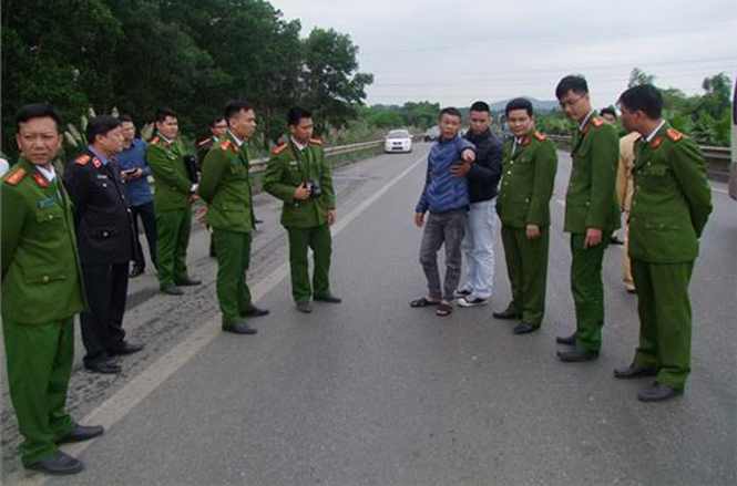 Khởi tố vụ án đâm xe mô tô vào Cảnh sát Giao thông đang làm nhiệm vụ 