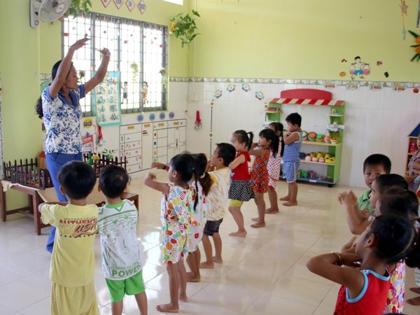Đề nghị thực hiện miễn học phí cho trẻ mầm non 5 tuổi