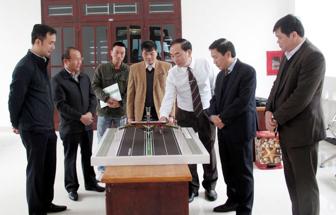 Cho ý kiến vào thiết kế cổng chào trên cao tốc Hà Nội - Thái Nguyên 