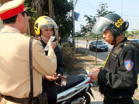 Giữ bình yên trên các cung đường 
