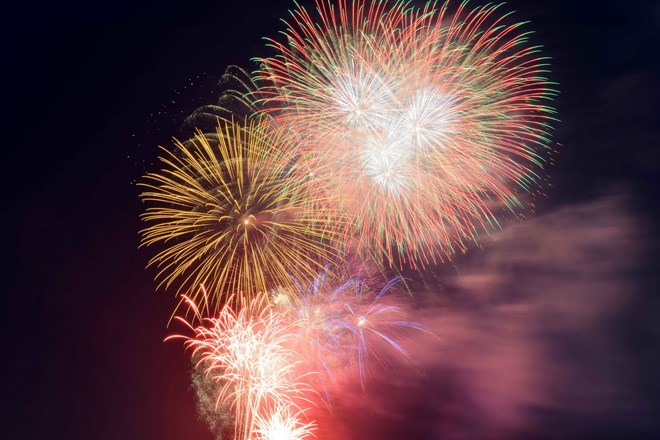 Pháo hoa sẽ rực sáng trên khắp cả nước chào đón Xuân Mậu Tuất 2018