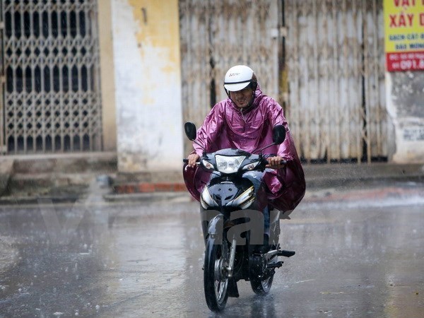 Không khí lạnh tràn về, Bắc Bộ chiều tối có mưa dông, Hà Nội mưa phùn