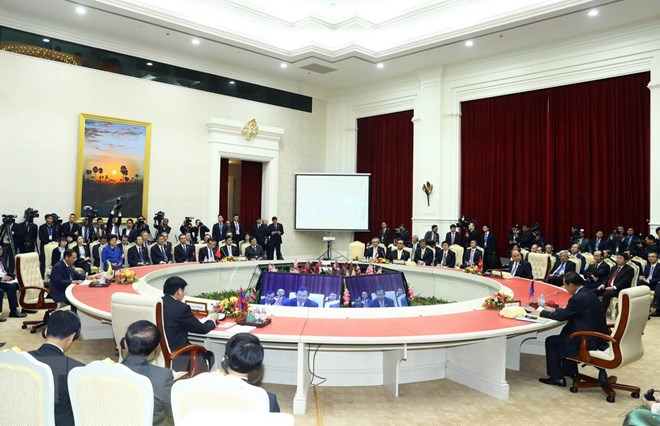 Cùng uống chung một dòng nước, cùng xây dựng 