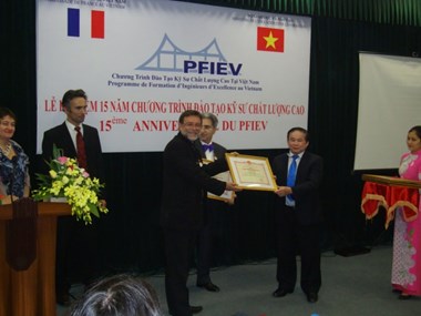 4 đại học Việt Nam đầu tiên được công nhận đạt chuẩn kiểm định