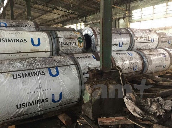 Bắt giữ hơn 6.300 tấn thép cuộn trốn thuế nhập qua cảng Bến Nghé