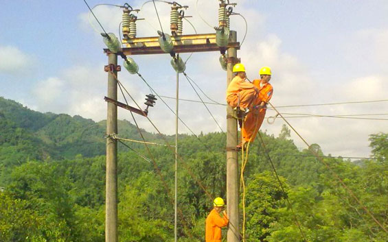 Nỗ lực cấp điện ổn định, an toàn