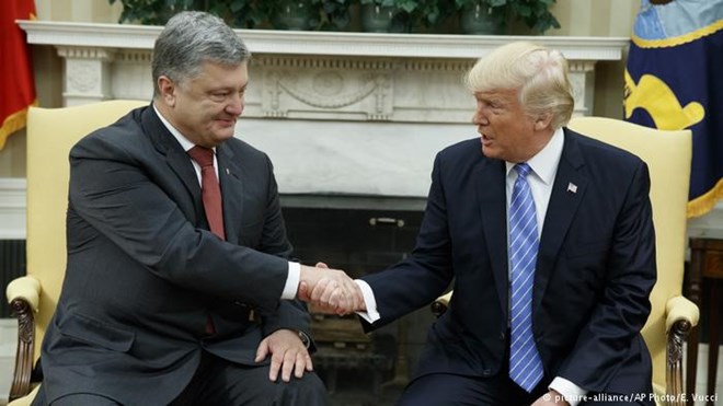 Tổng thống Ukraine: Mỹ cam kết ủng hộ chính quyền Kiev