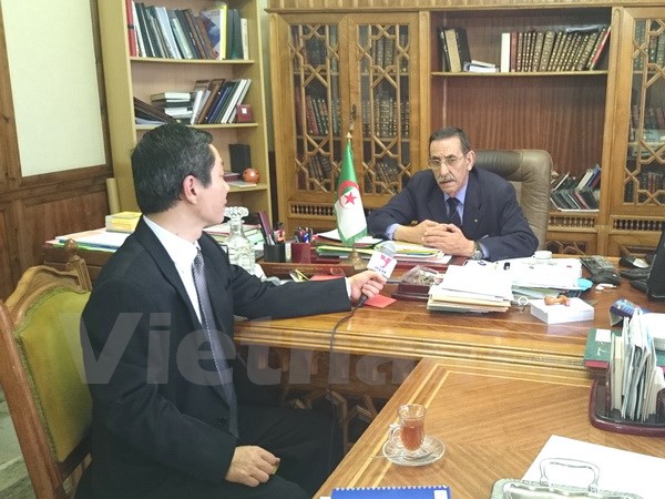 Algeria vận dụng thành công chiến tranh cách mạng của Việt Nam